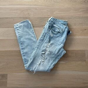American Eagle Outfitters Light Wash Distressed Skinny Jeans